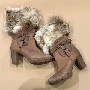 Brown Fur-Lined Women's Boots Made in Italy